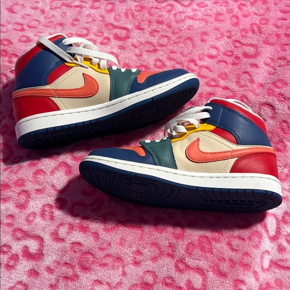 Women's Air Jordan 1 Mid SE, Style: French Blue/Magic Ember - Picture 3 of 6